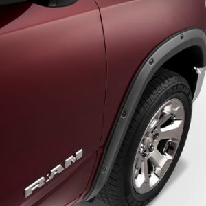 MOLDING, WHEEL LIP OPENING