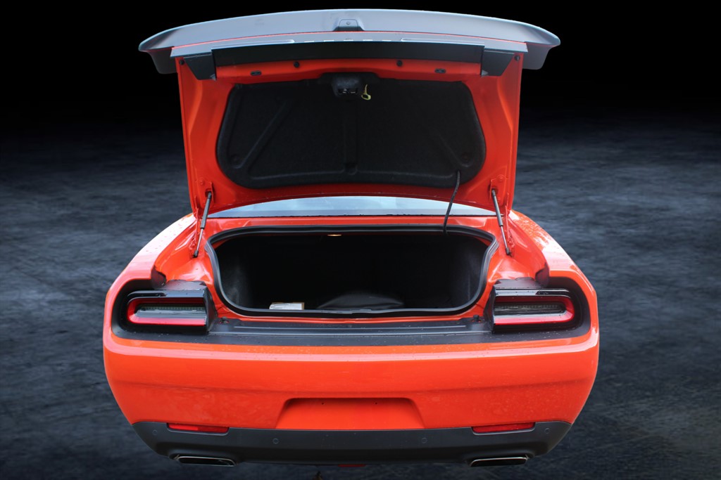 DODGE CHALLENGER SCAT PACK